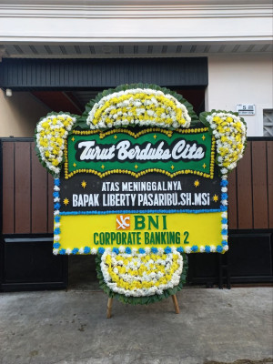 Papan Bunga Duka di Serambakon
